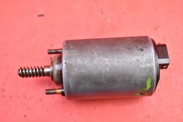 Actionneur de distribution variable BMW E90 E91 2.0i image 3