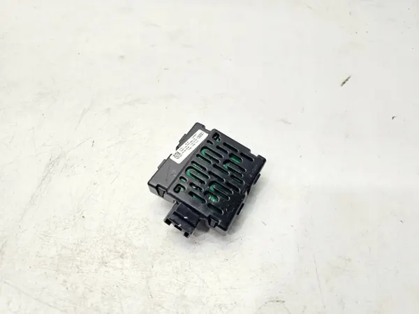 Luz Interior Audi Q5 OEM 80A947291A - Usado image 5