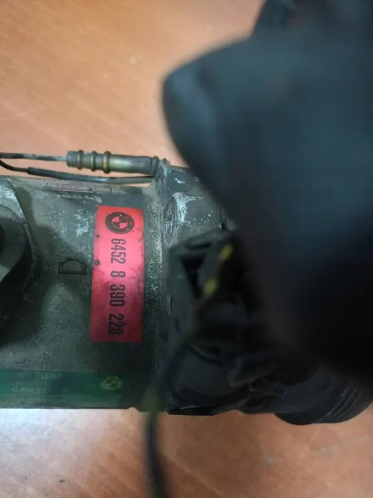 Compressore aria condizionata BMW 64528390228 image 4