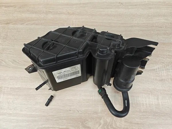 Filtre à charbon original Alfa Romeo Giulia 2.0T MultiAir 50561791 image 1