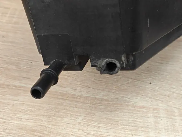 Filtre à charbon original Alfa Romeo Giulia 2.0T MultiAir 50561791 image 5