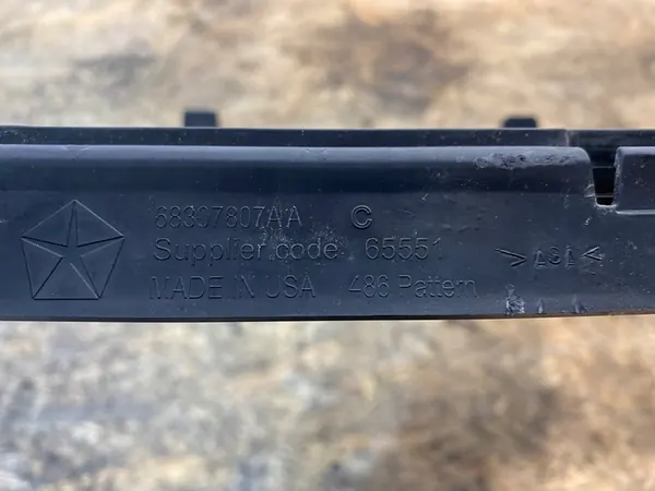 Etupuskuri DODGE DURANGO SRT 2018-20 OEM image 3