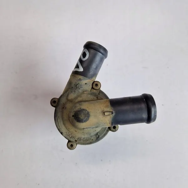 Volvo XC60 2015 2.0 D4 Vattenpump OEM image 3