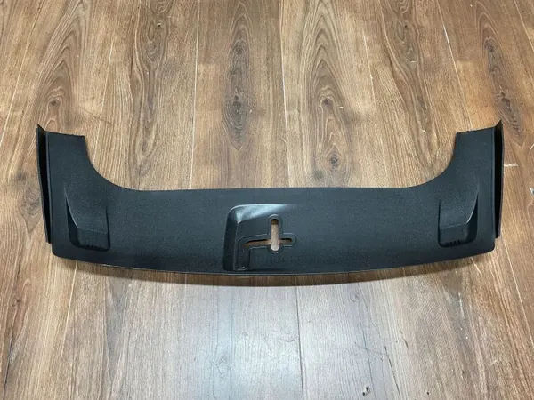 Porsche 911 992 Front-Gurtabdeckung OEM 992863475A image 2