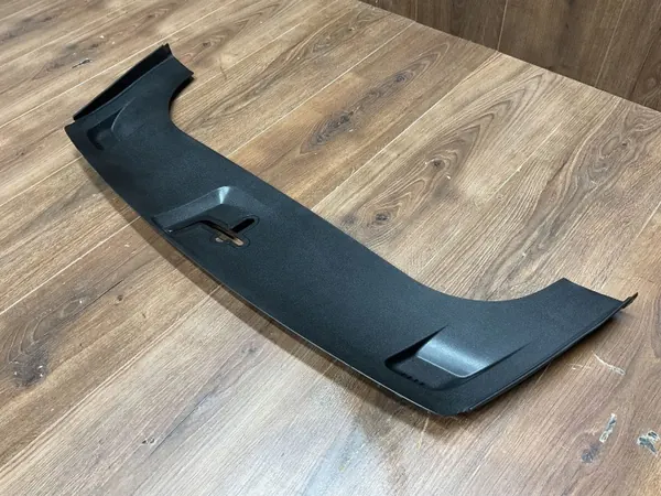 Porsche 911 992 Front-Gurtabdeckung OEM 992863475A image 3