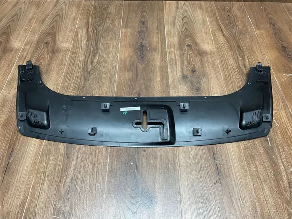 Porsche 911 992 Front-Gurtabdeckung OEM 992863475A image 5