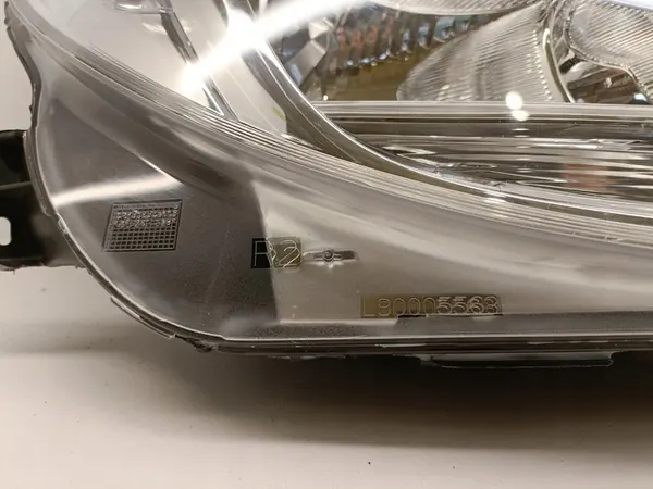 Faros derecho Opel Corsa D 11-14 Valeo image 2