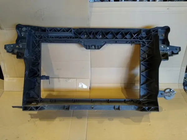 Mitsubishi OE MN105057 frontpanel image 2