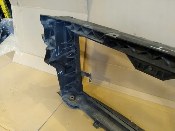 Mitsubishi OE MN105057 frontpanel image 3