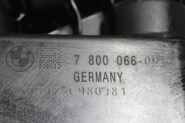 BMW N57D30A Öljynsuodinkotelo OEM 7800066 image 5