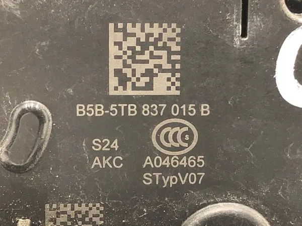 Vänster Framdörrslås VW Golf VII Kombi 5TB837015B image 3