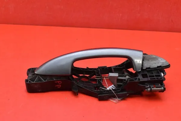 Oikea etuoven kahva VW Passat B6 05-10 3C0837886G image 6