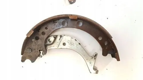 Honda CR-V Handbromsskor OEM 43154SWA003 image 4