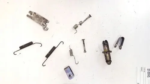 Honda CR-V Handbromsskor OEM 43154SWA003 image 6