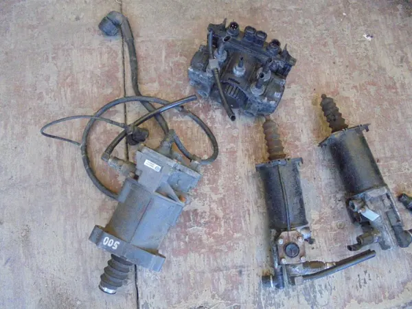 Hauptbremsventil OEM 81521306307 für MAN TGL image 10