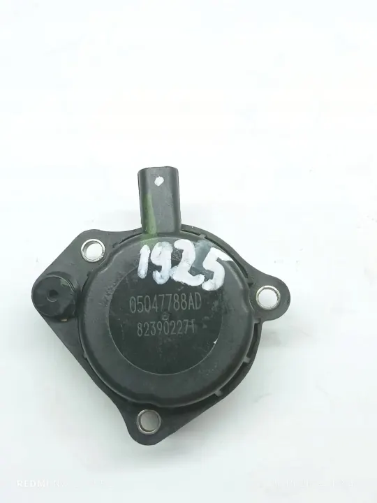 Vevaxelpositionssensor OEM 05047788AD image 2