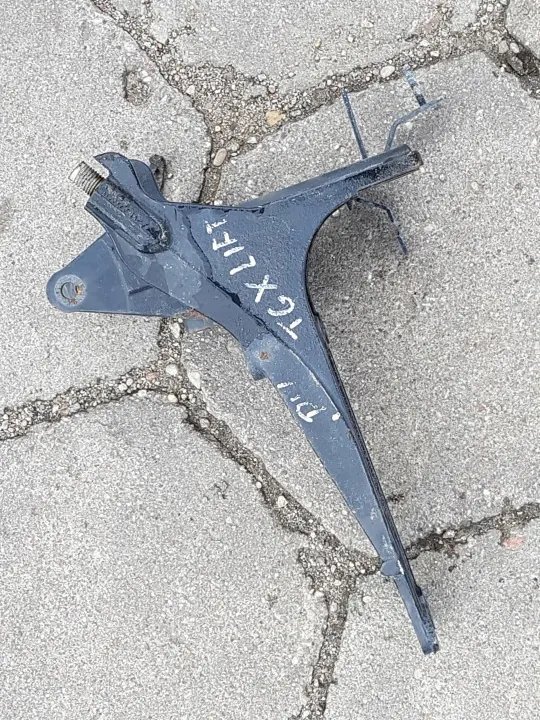 MAN OEM Kabinenaufhängungsbefestigung Rechts image 2