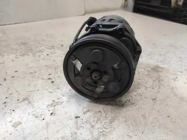 Skoda Octavia 1 1.9 TDI AC Compressor 1J0820803K image 5