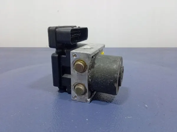 ABS-pomp OEM 13157575 voor Opel Astra III H 1.7 CDTI image 2