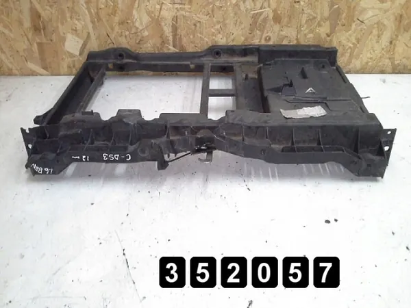 OEM AM-352057 etupaneelin klipsi Citroen DS3 2013 image 3