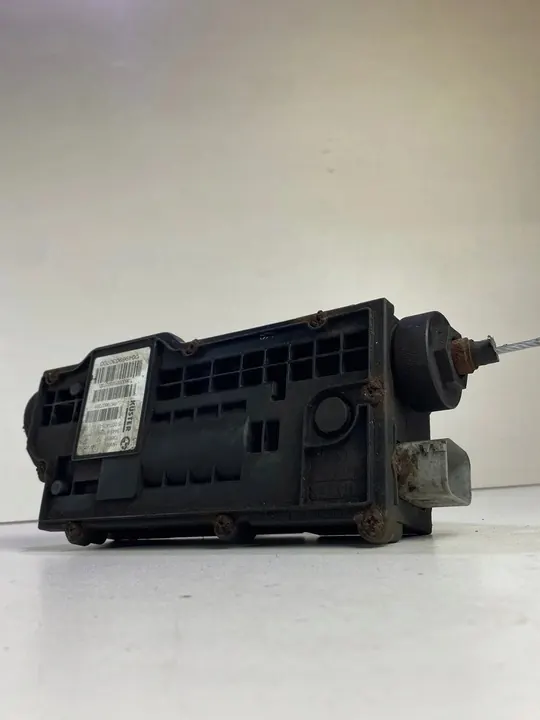 Contrôleur de frein à main électrique BMW E70 X5 image 2