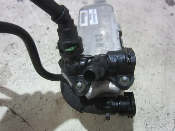 Refroidisseur d'huile OEM 17217600550 pour BMW F30 335i image 5