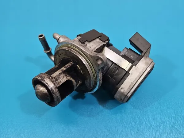 Válvula EGR usada OEM AC8160500479 para Mercedes 2.0 CDI image 2