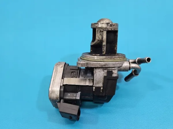 Válvula EGR usada OEM AC8160500479 para Mercedes 2.0 CDI image 3