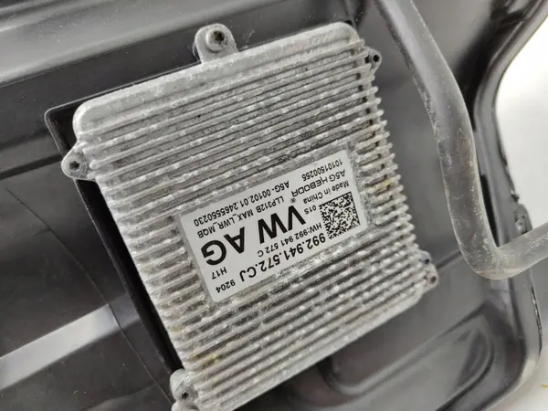 Farol Dianteiro Esquerdo LED Skoda Karoq OEM 57B941035B image 8