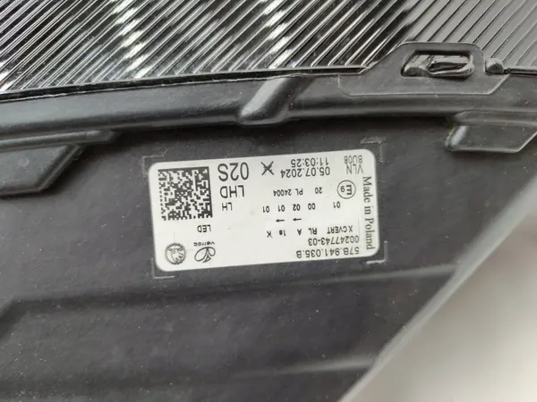 Farol Dianteiro Esquerdo LED Skoda Karoq OEM 57B941035B image 9