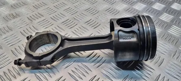 Piston Ford OE H268X avec Bielle image 2