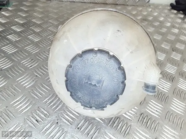 Tanque condicionamento motor Mercedes OEM A9105010400 image 6