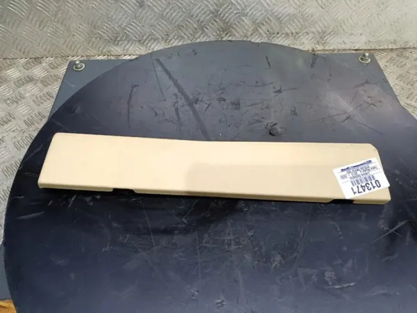 Tesla Model S Handschuhfach-Abdeckung Passagier OEM Wrakowisko-13471- image 2
