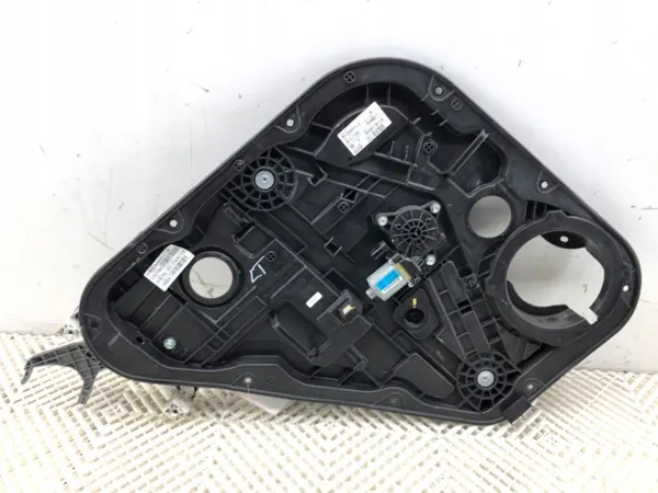 OEM 83470-F1060 Vasen Takaikkunan Nostin Kia Sportage IV image 2