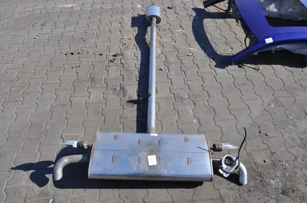 Volvo XC40 B4 Mild Hybrid Uitlaatdemper OEM 32317213 image 2