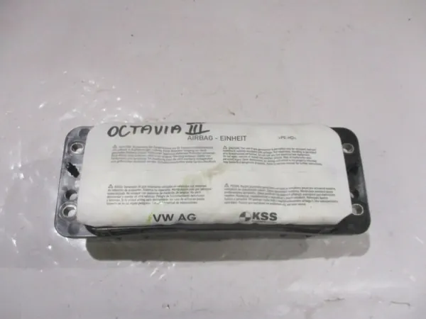 Airbag passager OEM 8V0880204D pour Skoda Octavia III image 2