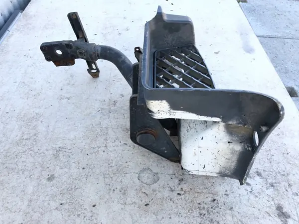 Marchepied cabine droit OEM LORK-1-533283 Renault Trucks image 4