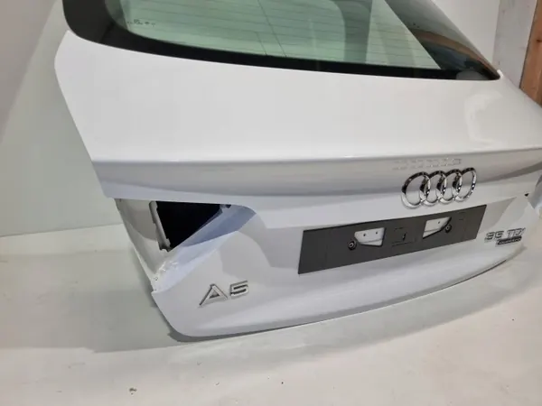 Audi A5 8T Sportback Tavaratilan kansi OEM FBW1104 image 5