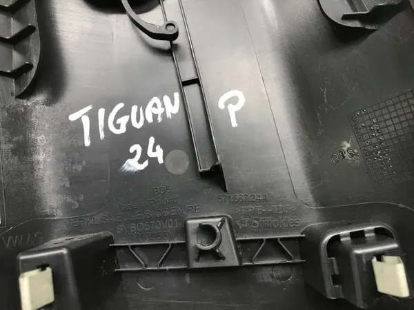OEM 571867244 Cubrepilar B derecho superior VW Tiguan image 4