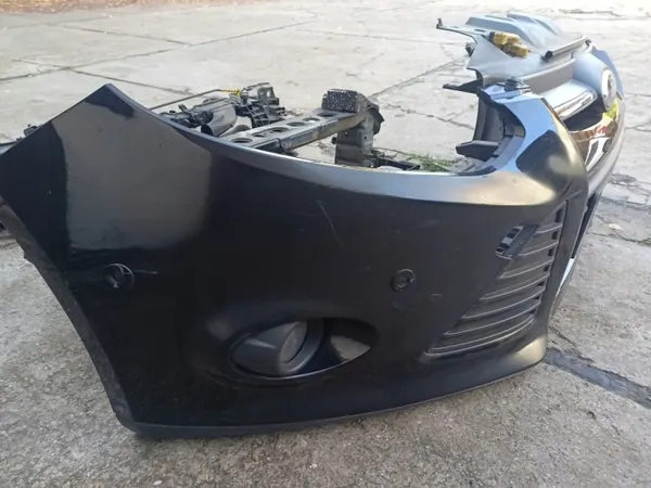 Ford Focus MK3 Vooreind Kit OEM PRZOD KOMPLETNY image 9