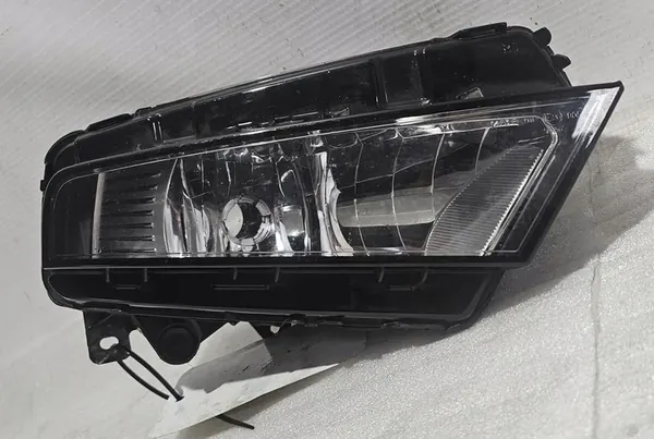 Farol de Neblina Direito Seat Leon III Lift / Ateca image 5