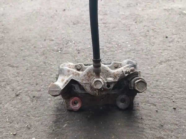 Jarrusatula vasen taka OEM 1234 Lexus IS II 220D image 3