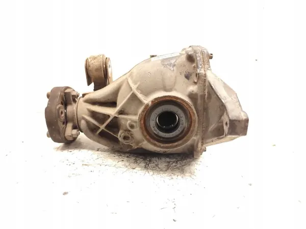 Mercedes E-Class Rear Diff A2093510205 image 3