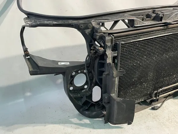 Suporte de radiador dianteiro Audi A4 B7 2.0 TDI TFSI image 2