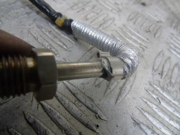 Sensor de Temperatura de Escape Jeep Grand Cherokee WK2 68277008AA image 3