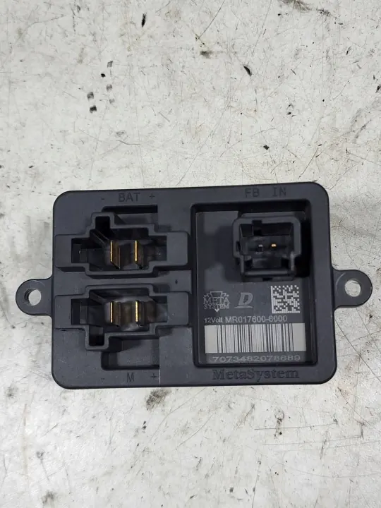 Renault Captur Puhallinvastus OEM MR017600-6000 image 5