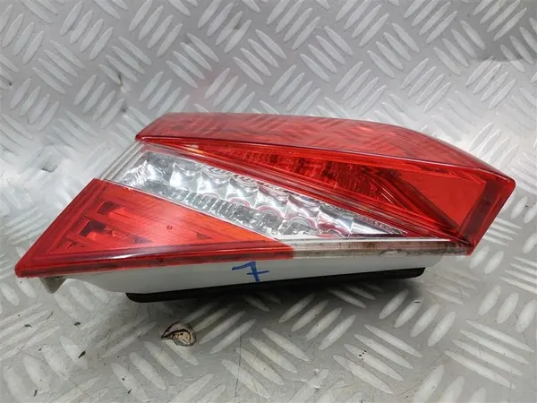 Luz trasera izquierda Skoda Superb II LIFT 2013-2015 3T5945093A image 5