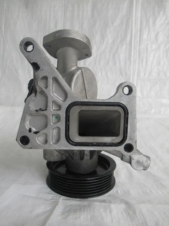 Opel Vattenpump 55496778 image 4