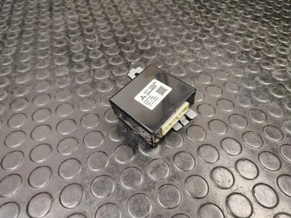 Module de contrôle des feux Peugeot 4008 2013 OEM 8634A058 image 3