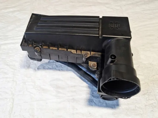 Luchtfilterhuis OEM 3C0129607BC voor VW Passat B6 image 2